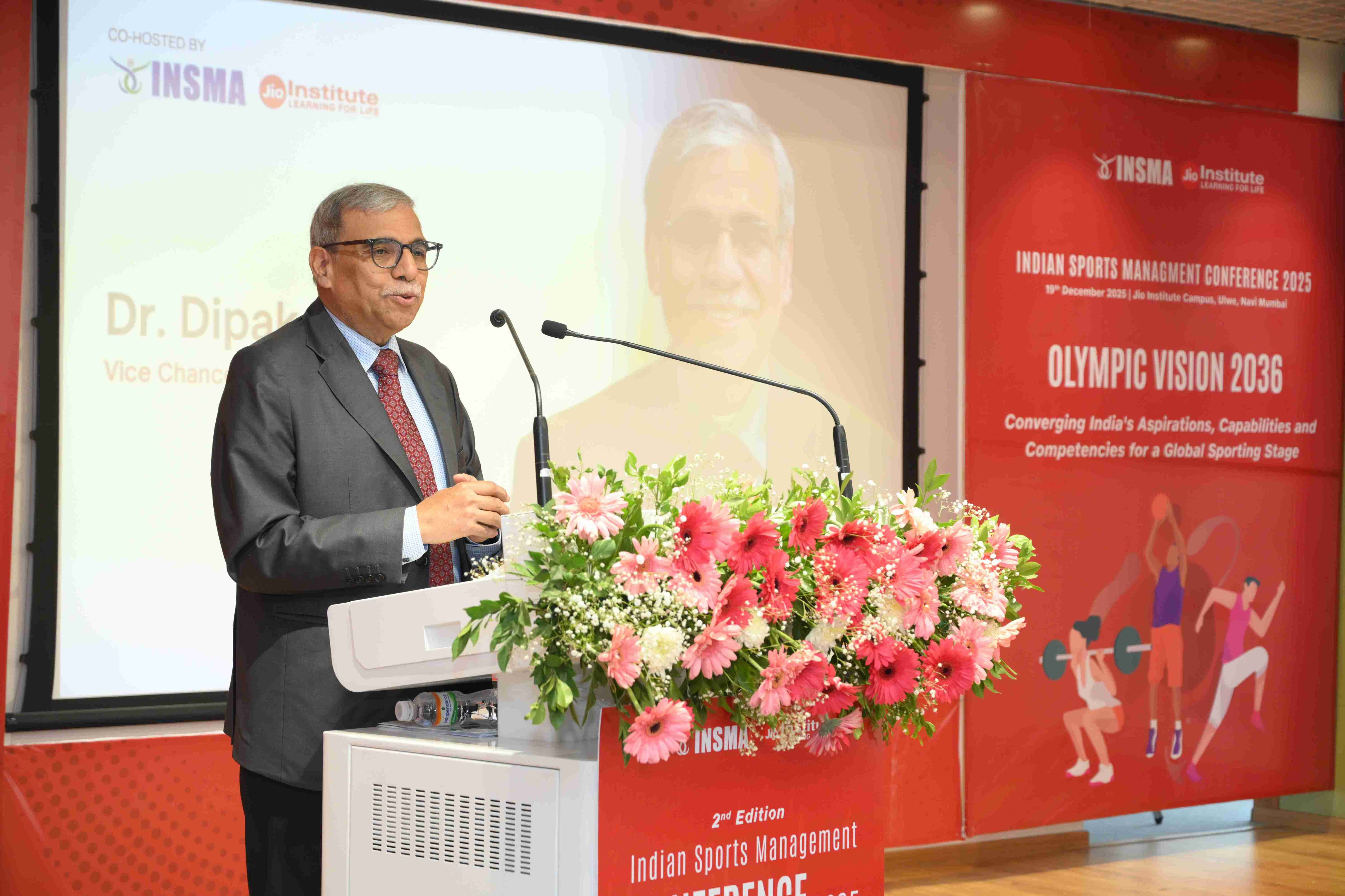 Dr. Dipak Jain, Vice-Chancellor, presents the Special Address