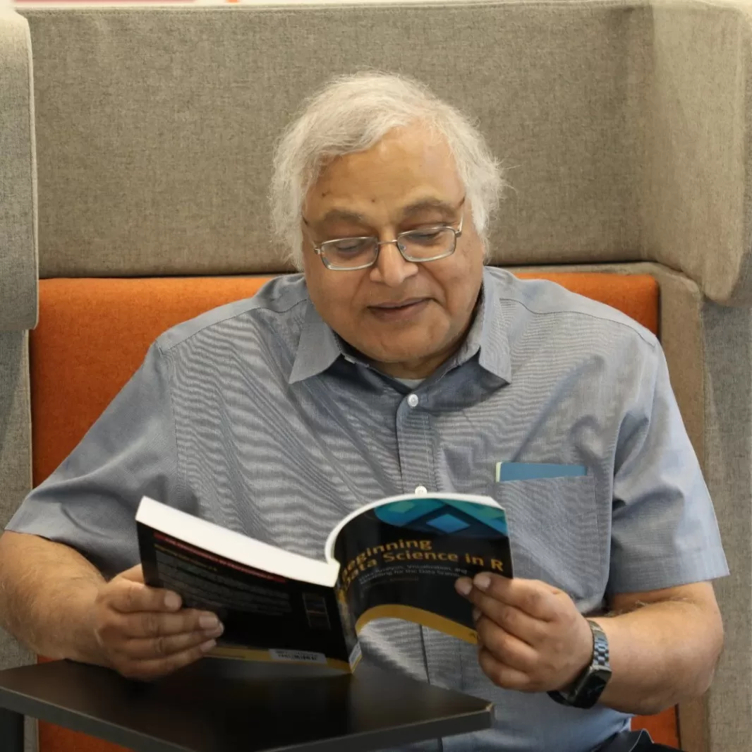 Dr. Murali Mantrala