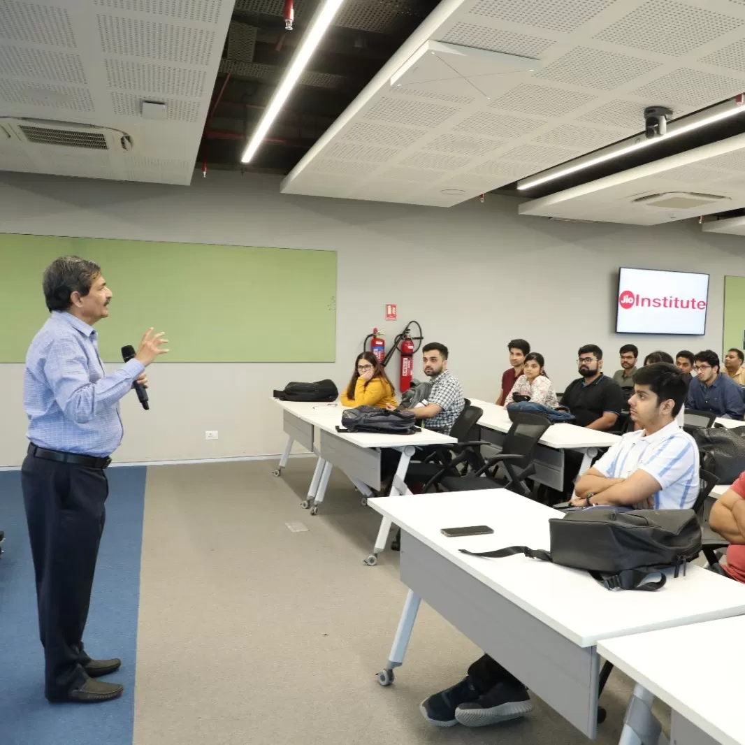 Nilay Yagnik Addressing students