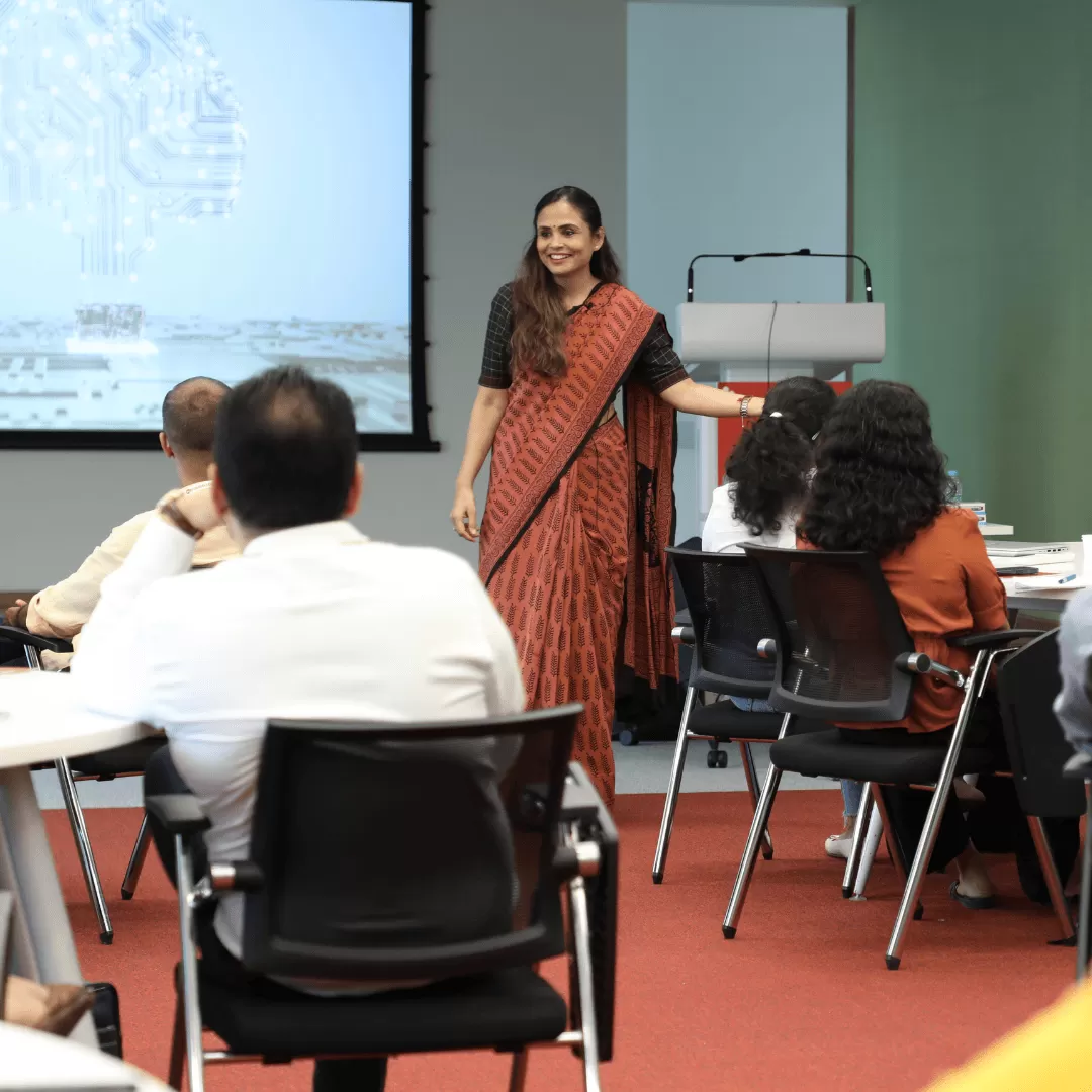 Executive Education: Leadership, Team Building &amp; Technology in Communication