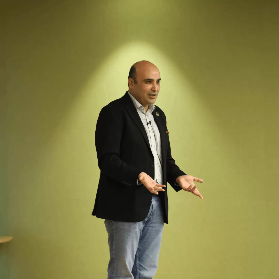 Mr. Saurabh Kalra